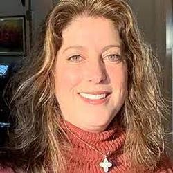 <em>Stepahnie B.</em>